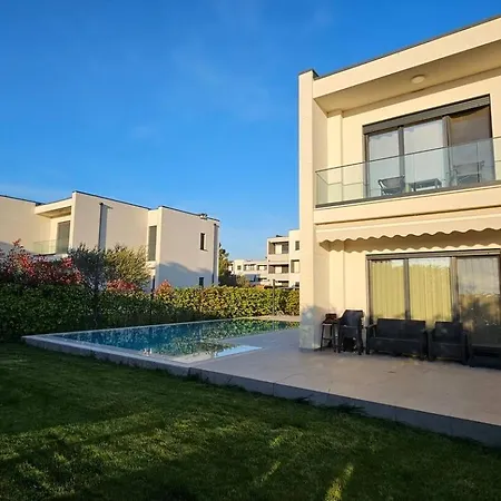 Vila Valamar * Plazhi San Pietro